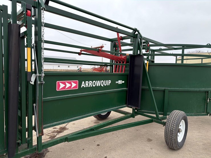 arrowquip-q-catch-86-series-chute-w/-sweep-tub-image-7