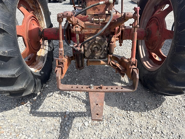 #75-•-mccormick-farmall-450-tractor-933-inv#-42875-image-6