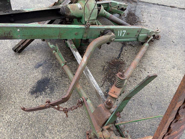 john-deere-8-image-8