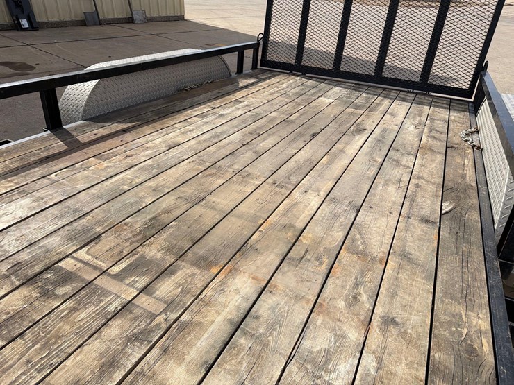 2011-pj-flatbed-image-16