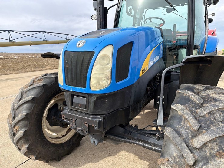 2011-new-holland-t6030-plus-image-18