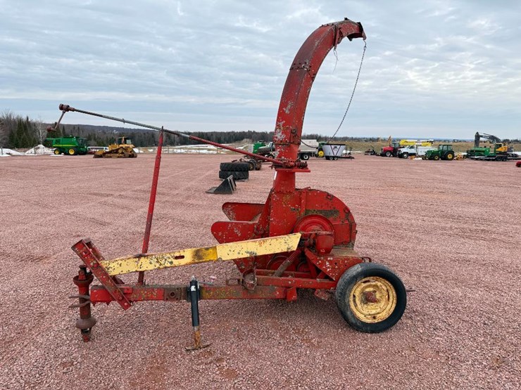 new-holland-33-image-4