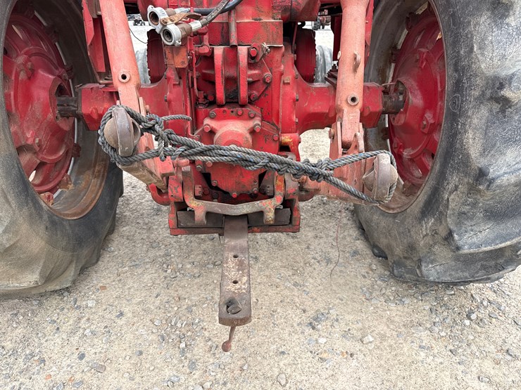 international-1400-image-25