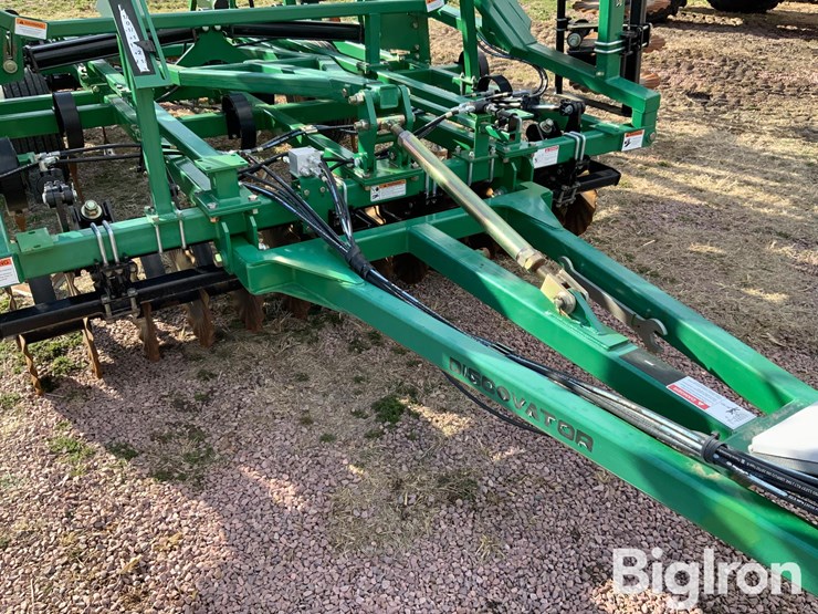 great-plains-8328dv-image-17