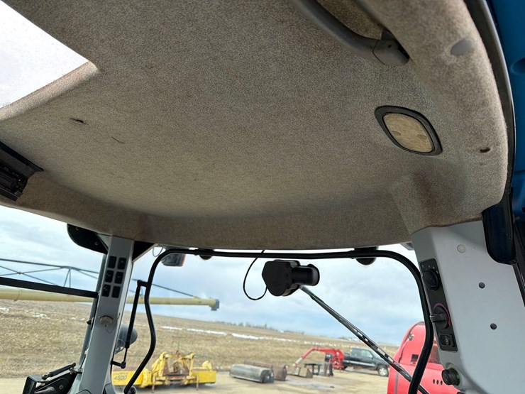 2011-new-holland-t6030-plus-image-33