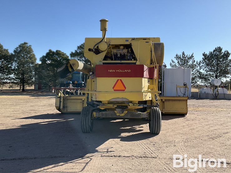 1982-new-holland-tr85-image-6