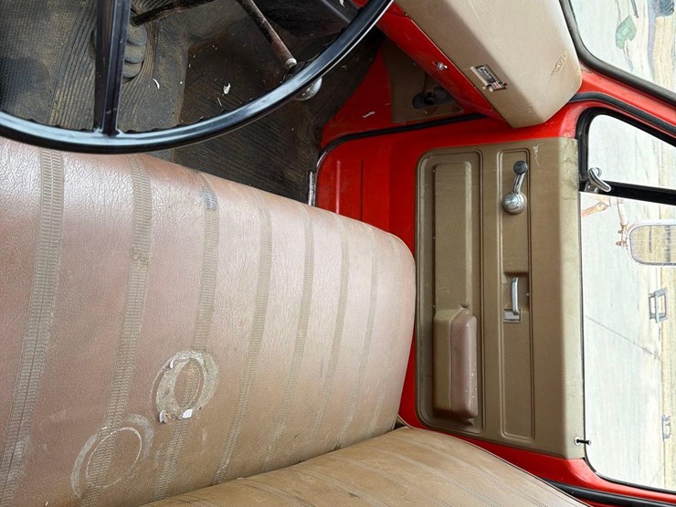 1974-gmc-5000-image-38