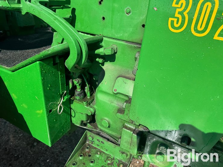 john-deere-3020-image-14