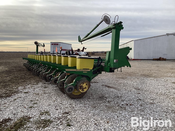 1996-john-deere-7200-image-5