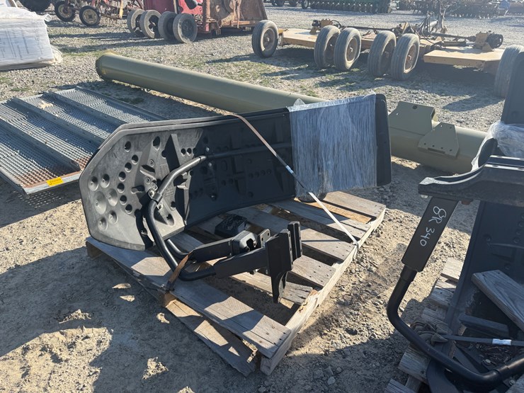 john-deere-8-image-1