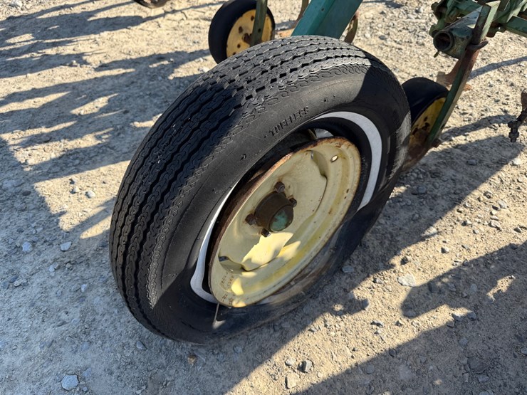 john-deere-31-image-44