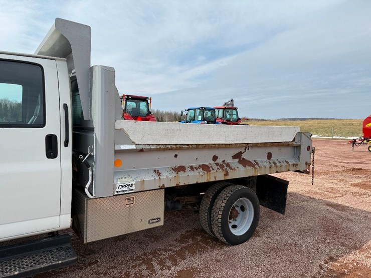 #205-•-lot-205-image-18