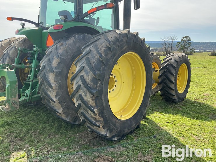 2010-john-deere-8320r-image-19