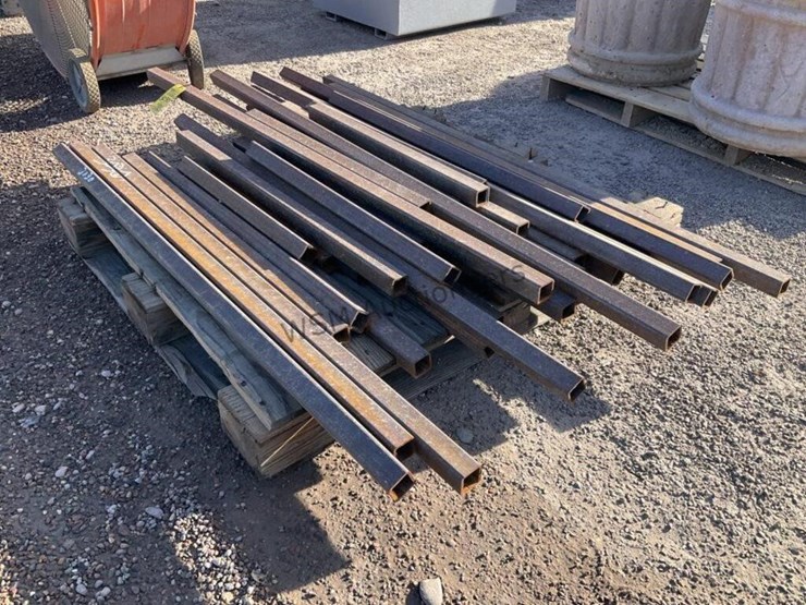 pallet-of-asst-1-1/2in-square-tubing-image-2