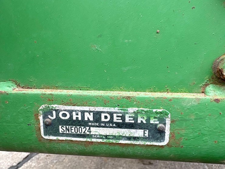 john-deere-24t-image-20