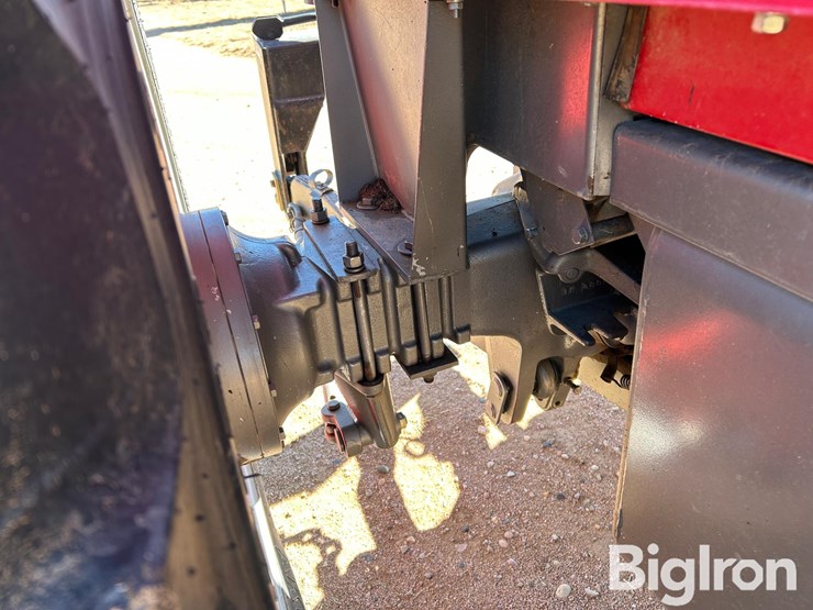 massey-ferguson-1080-image-16