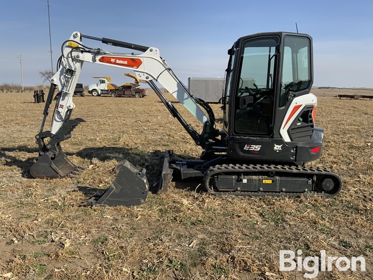 2023-bobcat-e35i-image-8