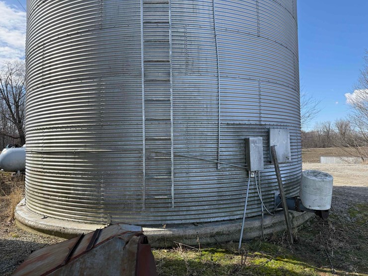 10,000-bushel-grain-bin-image-10