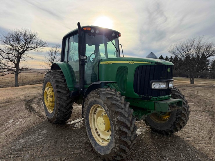 john-deere-7420-image-7