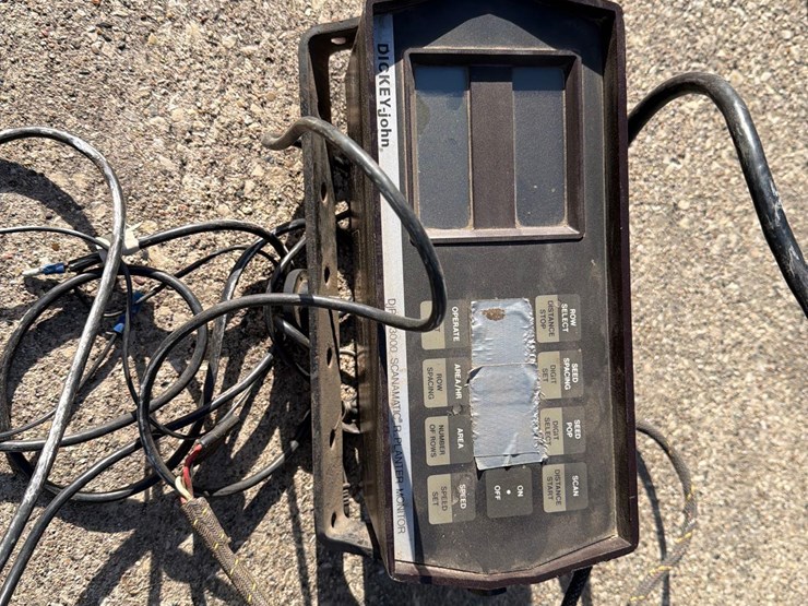 john-deere-7200-image-39