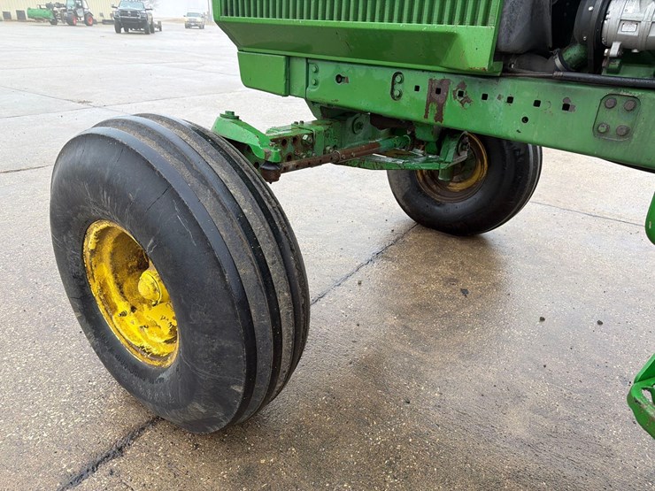 john-deere-4650-image-22