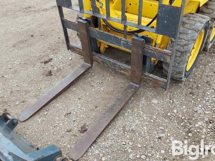 1993-gehl-3410-image-9