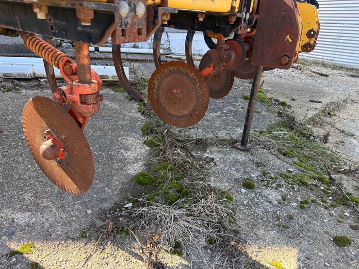 landoll-5-shank-ripper-image-5