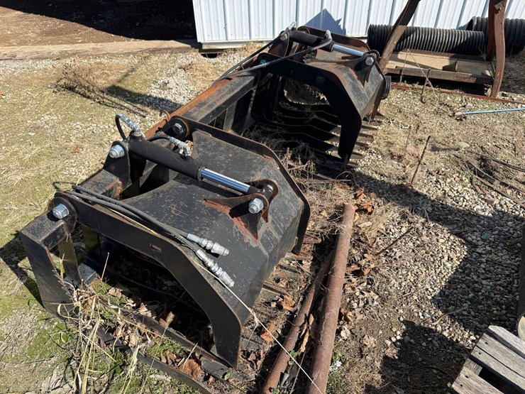 kubota-m126x-image-1