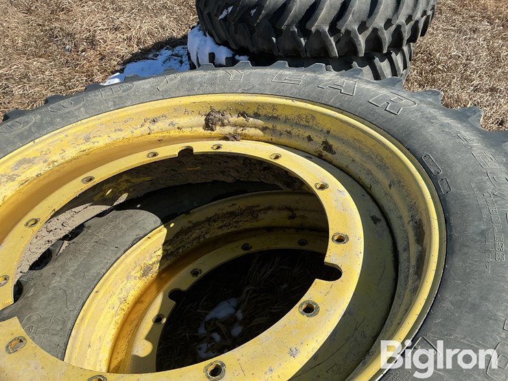 john-deere-420-image-11