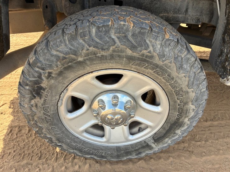 2018-dodge-2500-image-10