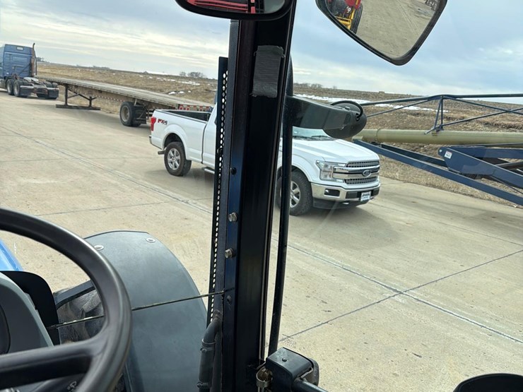 2011-new-holland-t6030-plus-image-43