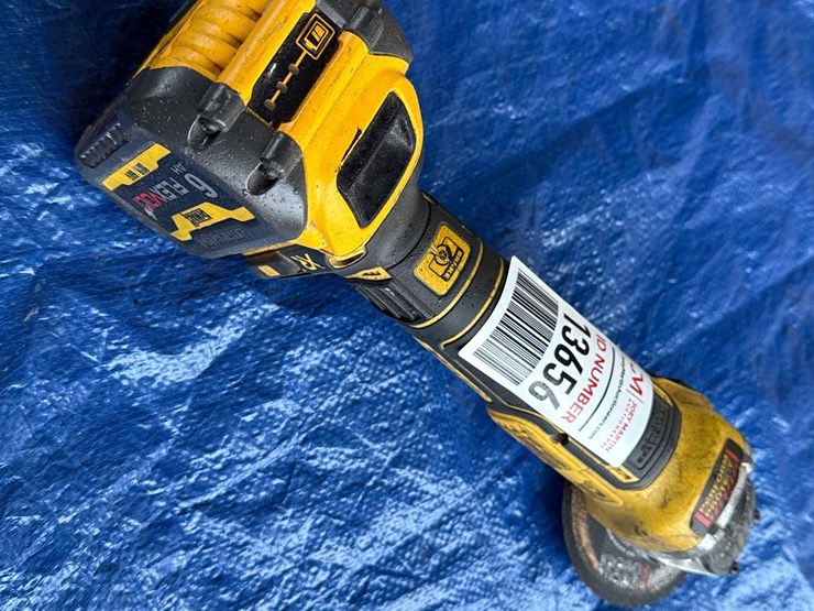 dewalt-battery-powered-grinder-image-3