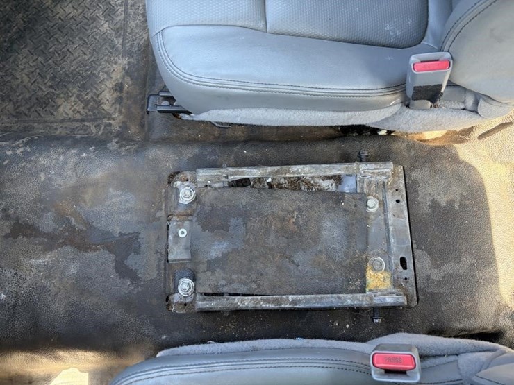 2014-ford-f150-xl-image-15