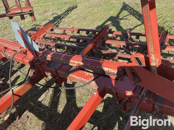 hesston-2210-image-20