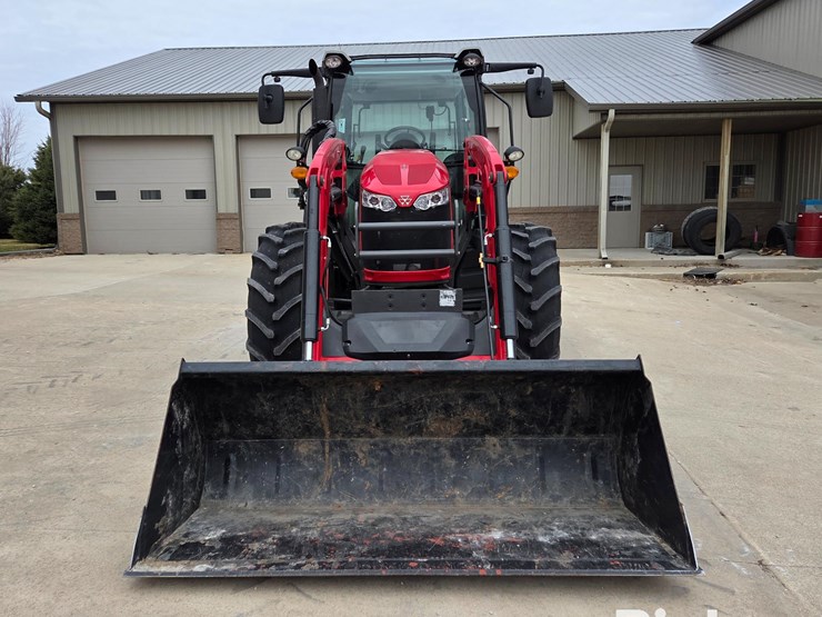 2022-massey-ferguson-6713-image-2