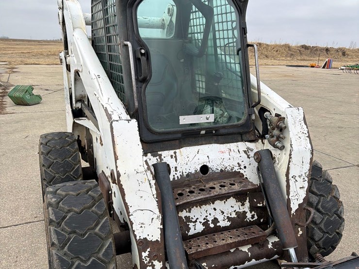 bobcat-s300-image-11