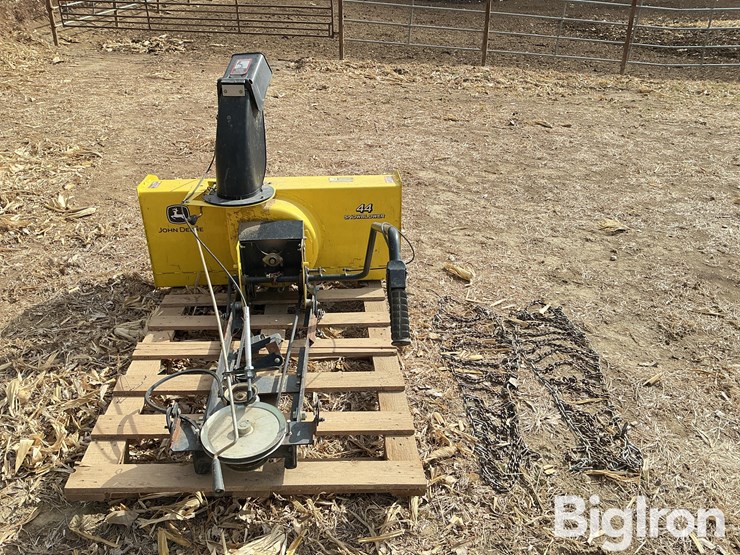 john-deere-44-image-6