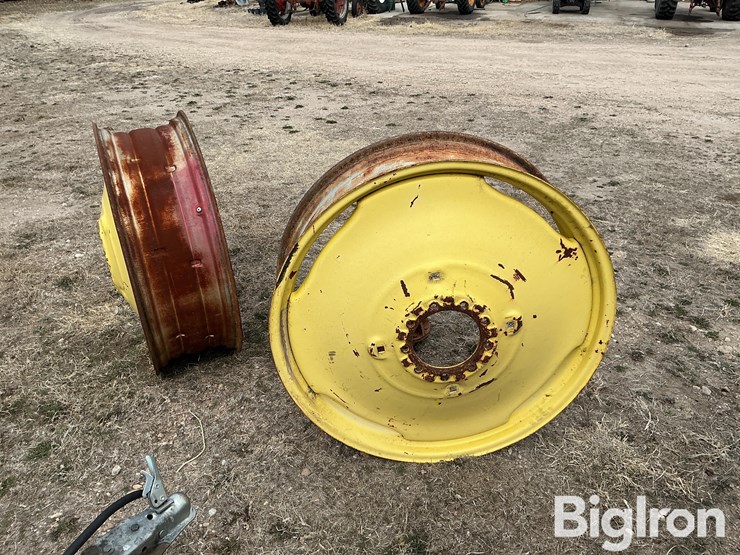 john-deere-3010-image-5