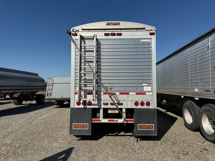 2015-timpte-hopper-bottom-image-3