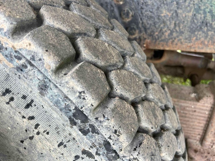 1995-ford-l8000-image-23