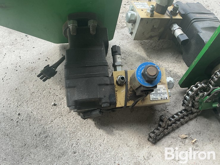 john-deere-1795-image-9