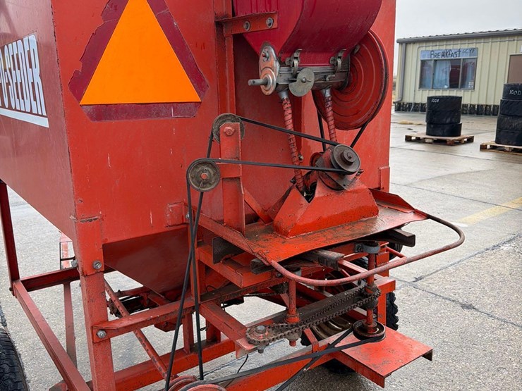 pull-type-port-o-seeder-image-5