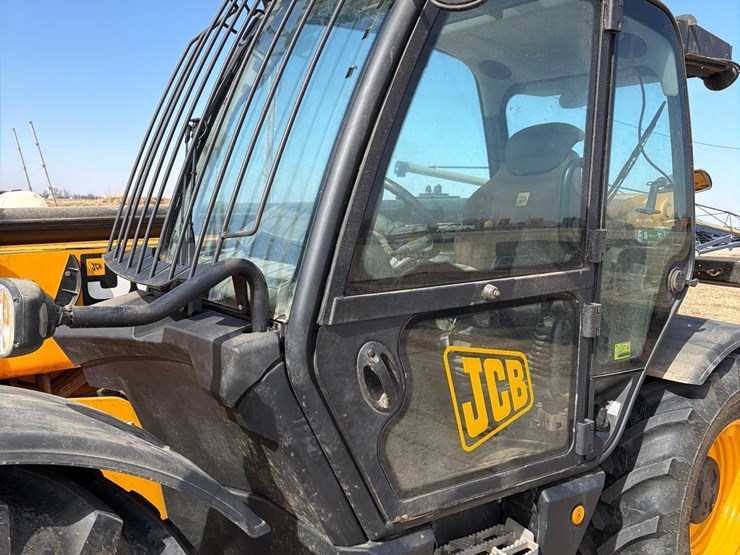 2012-jcb-535-95-image-20