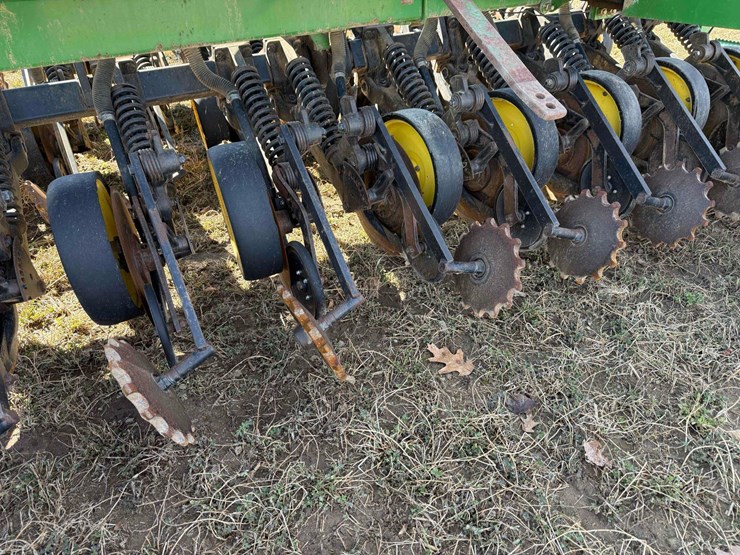 john-deere-750-image-18