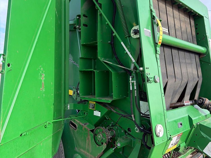 john-deere-568-image-22