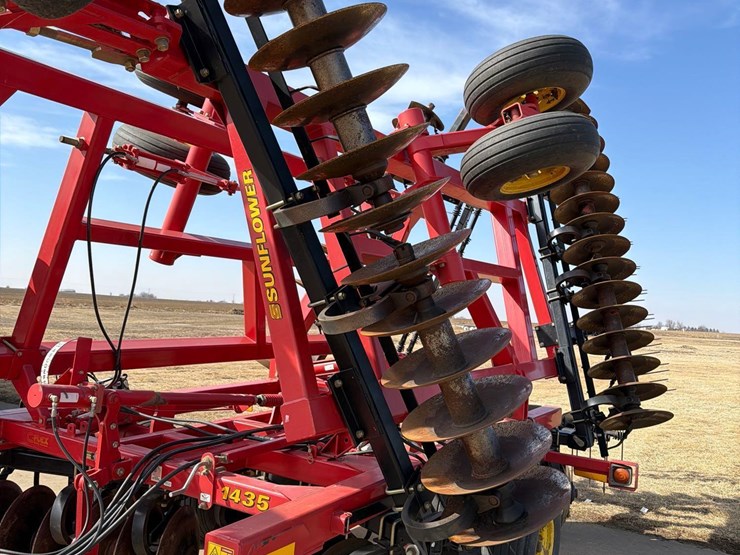 2008-sunflower-1435-image-9