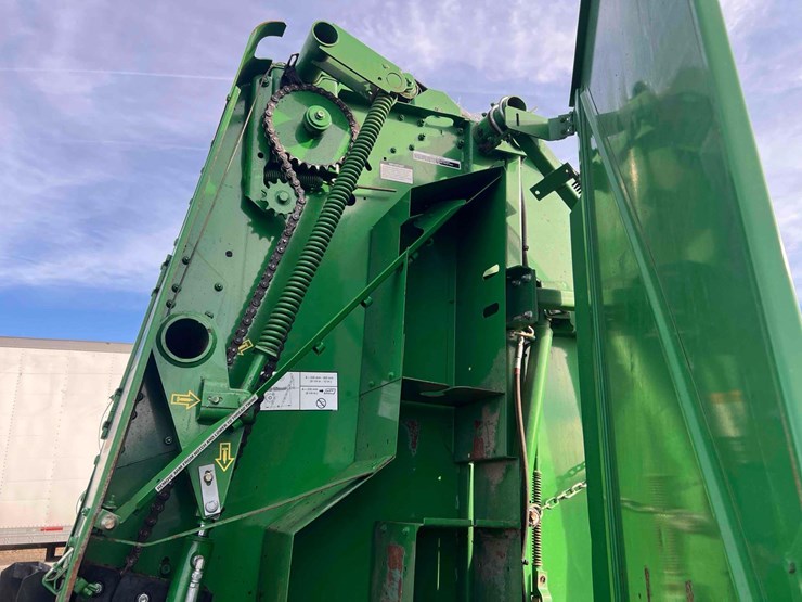 john-deere-568-image-12