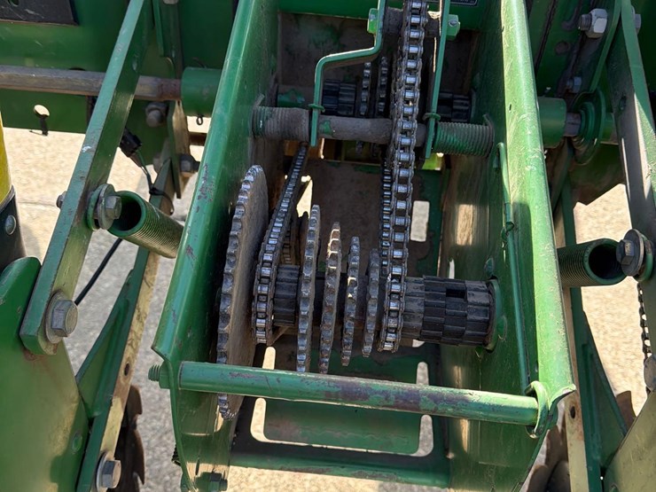 john-deere-7200-image-58