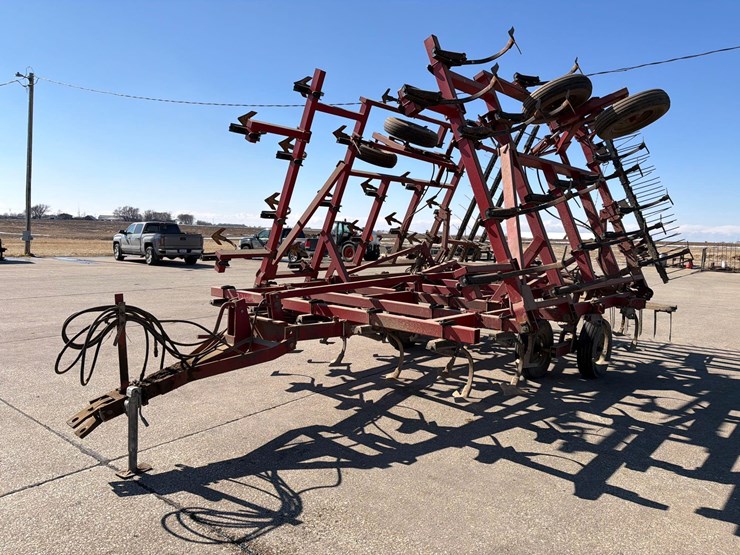 case-ih-4800-image-2