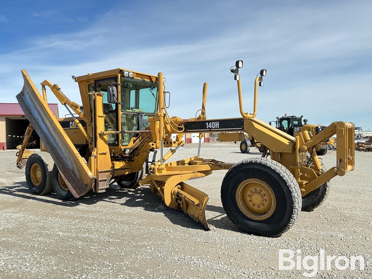 2004-caterpillar-140h-image-3